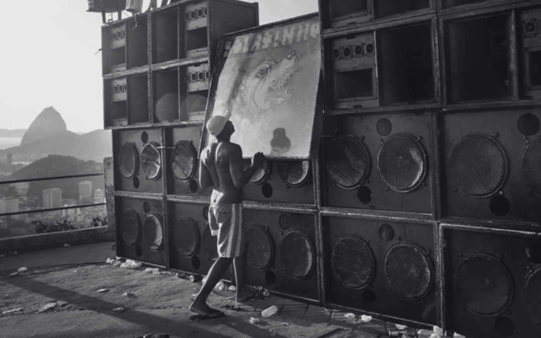 Como a música está sendo usado para conectar marcas com o público das favelas 